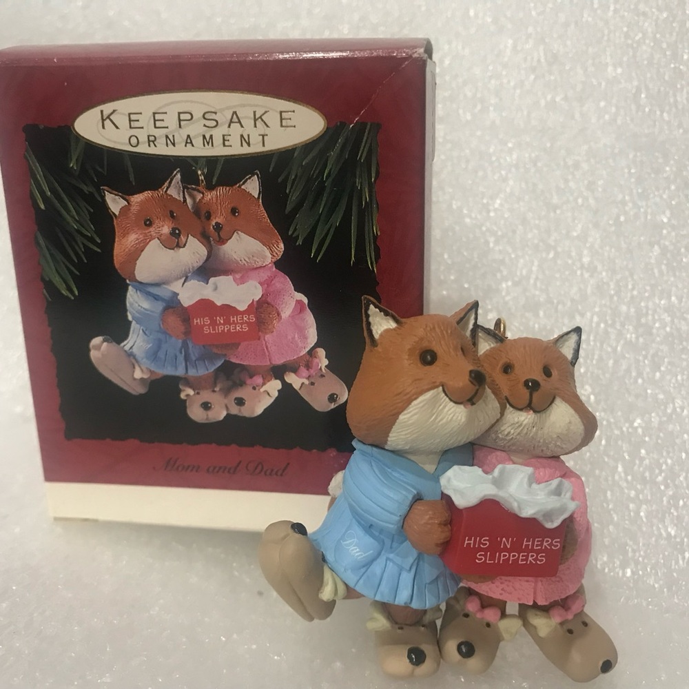 KEEPSAKE the Label Ornament His 'N' Hers Slippers - Fox Couple Figurine
